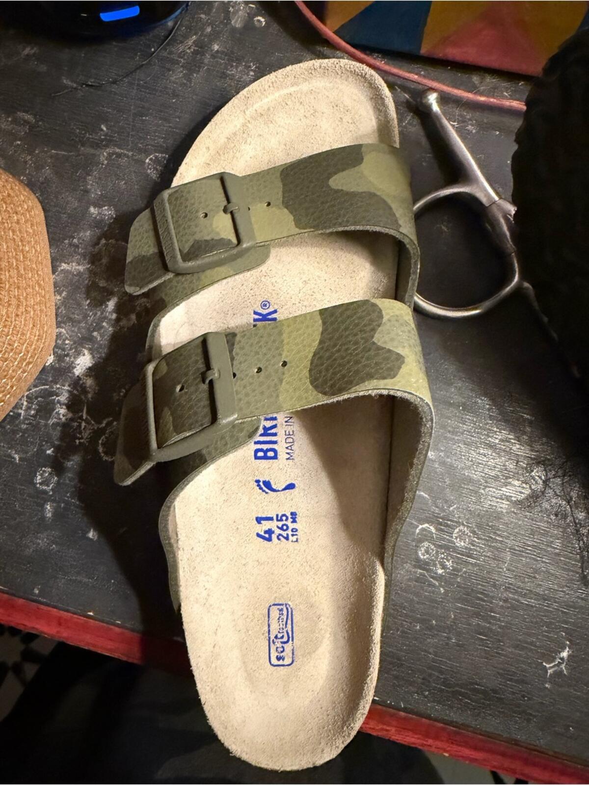 Birkenstock Arizona w/Soft in Camo Size 41 (Women’s 10/Mens 8)