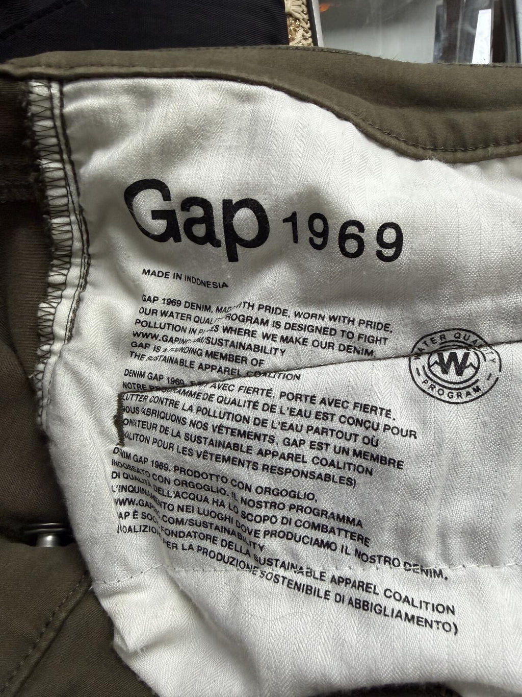 Gap Women's Skinny Ankle Pants w/Zipper Accents