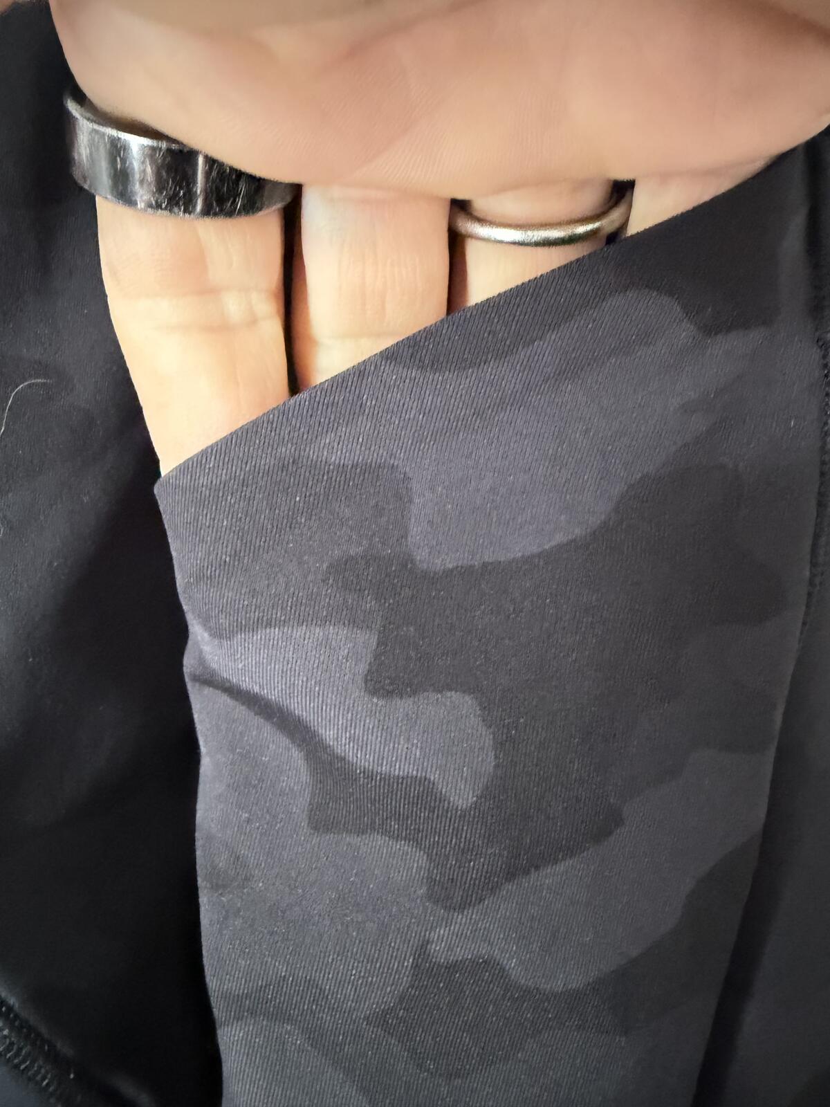 Lululemon Base Pace Black Camo Leggings w/Pockets Size 14