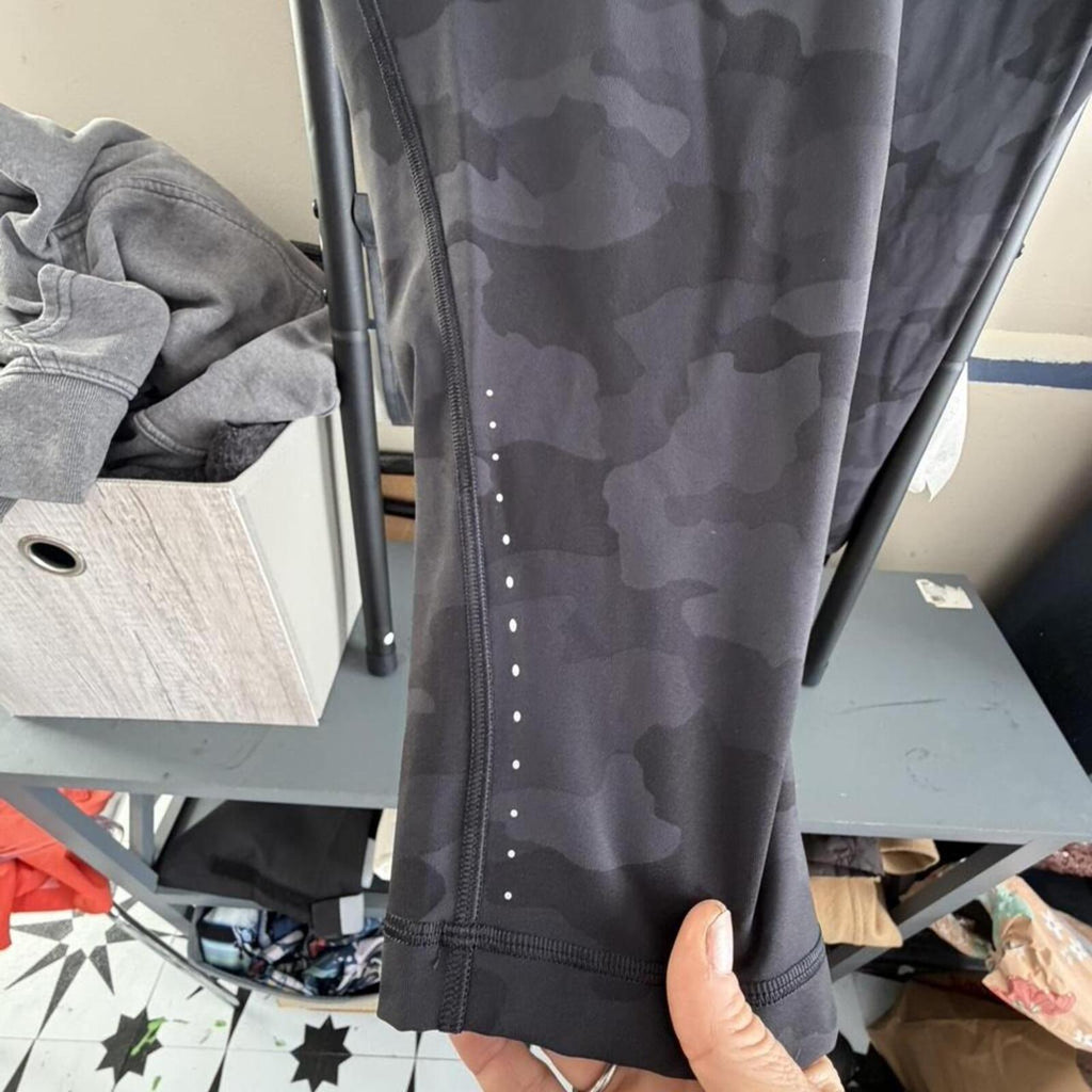 Lululemon Base Pace Black Camo Leggings w/Pockets Size 14